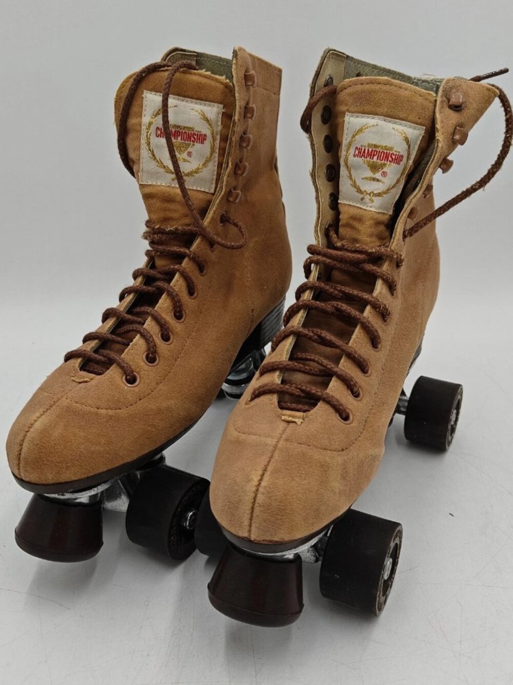 Vintage Championship Suede Roller Skates Men's 9 Tan Quad Rink Retro EUC 1970s